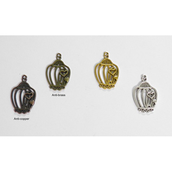 ΜΕΤΑΛΛΙΚΟ ΚΛΟΥΒΙ ΚΡΕΜΑΣΤΟ ΟΒΑΛ 20mm x 30mm 0518000