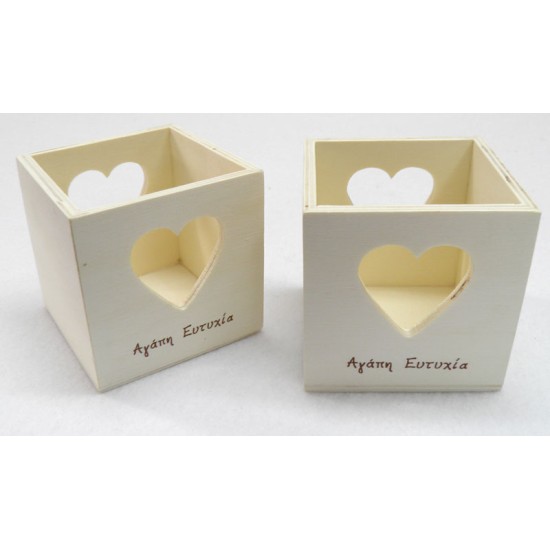ΞΥΛΙΝΟ ΚΟΥΤΙ ΓΙΑ ΡΕΣΩ ΜΕ ΚΑΡΔΙΕΣ 7cm x 7cm x 7cm 0519274 ΞΥΛΙΝΟ ΚΟΥΤΙ ΓΙΑ ΡΕΣΩ ΜΕ ΚΑΡΔΙΕΣ 7cm x 7cm x 7cm 0519274